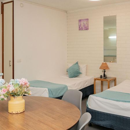 Trickett Gardens Holiday Inn Gold Coast Extérieur photo